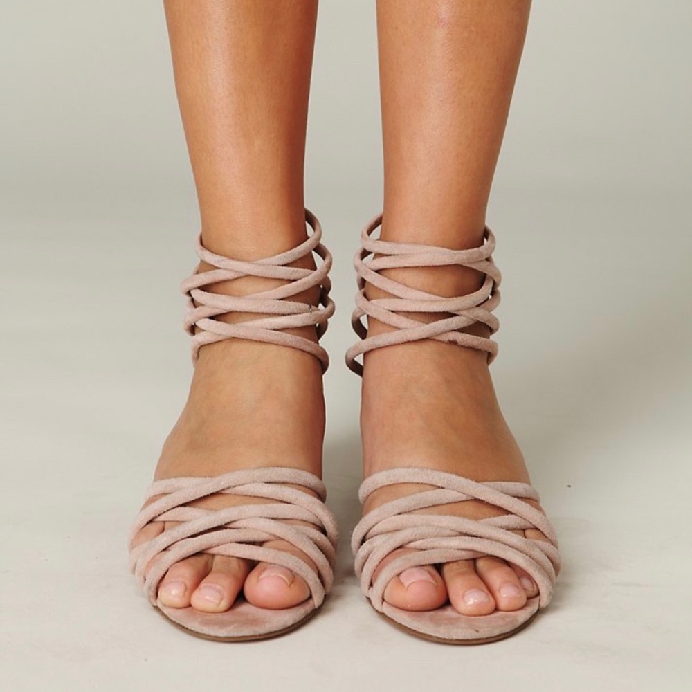 Dolce Vita Queen Wedge Blush Sandal - 6